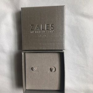 Heart Shaped diamond stud earrings